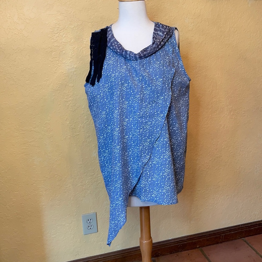 Lydia Lavin top NWT